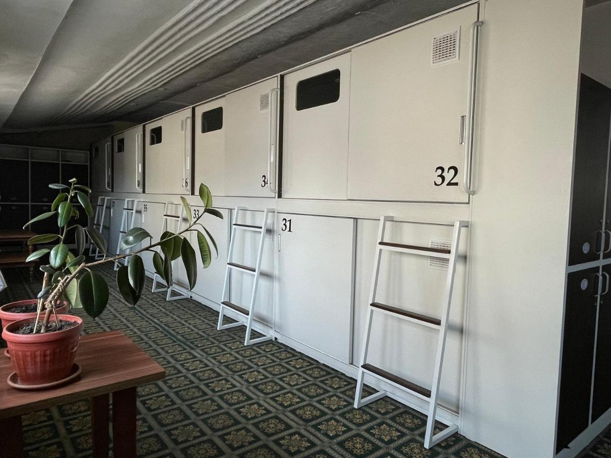 Capsule Hotel Technocave Bisjkek Eksteriør billede