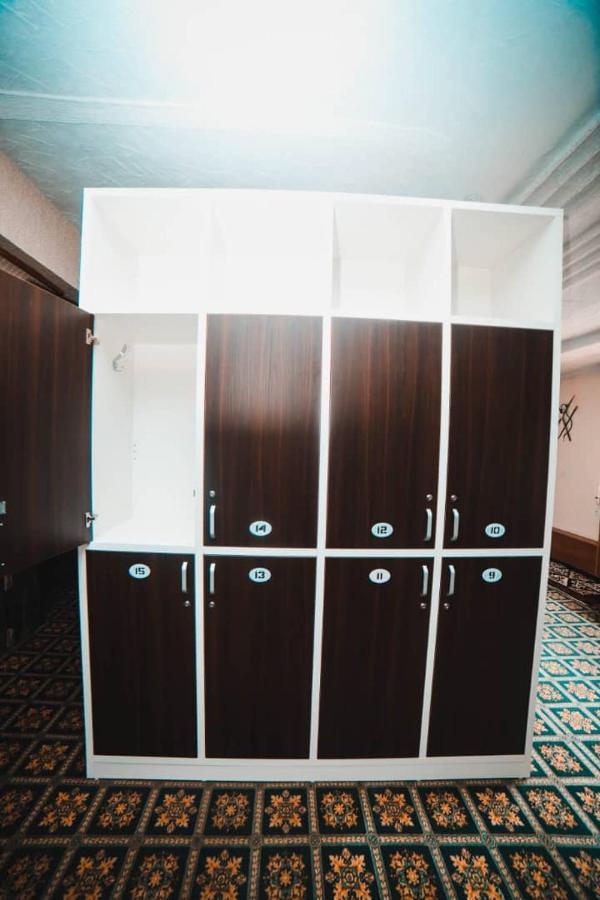 Capsule Hotel Technocave Bisjkek Eksteriør billede