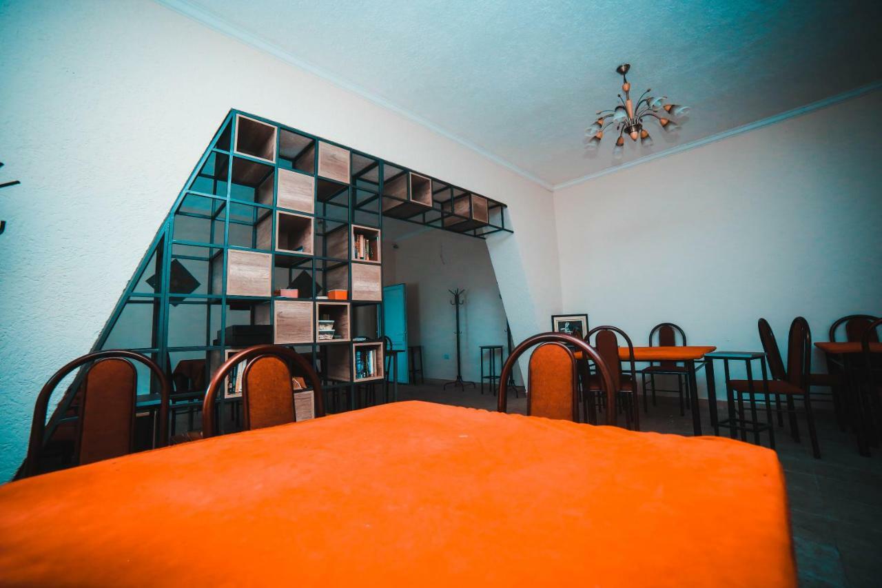 Capsule Hotel Technocave Bisjkek Eksteriør billede